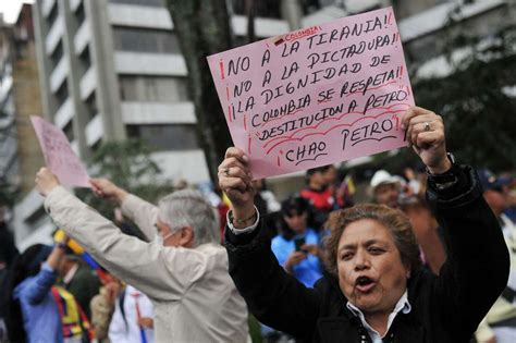 En imágenes así transcurrió la marcha en Bogotá en contra de las