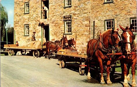 Pennsylvania Amish Country Amish Framers Unloading Feed At Old Mascot ...