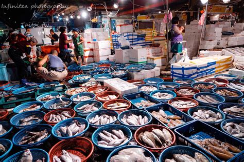 【台灣．基隆】深夜限定魚市場！跟著海產店老闆去買魚｜崁仔頂魚市場｜基隆私房景點