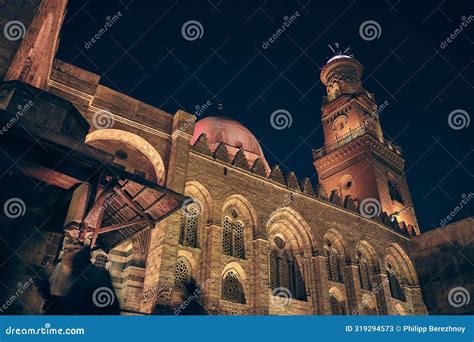 Night Cairo street stock image. Image of islam, bazaar - 319294573