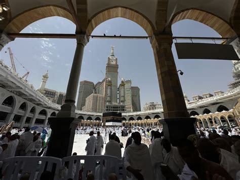 Mekka Stotine hiljada budućih hadžija klanjalo džuma namaz u krugu Kabe