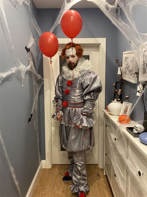 Strój kostium przebranie na Halloween impreze Pennywise klaun XL