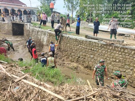 Penanganan Bencana Kodim Ponorogo Bersama Lintas Sektoral Kerja