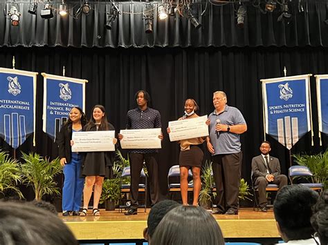 South Dade Senior on Twitter: "Congratulations to South Dade students Jonya Moore, Markey ...