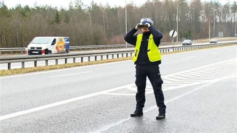 Łapki na kierownicę Profilaktyczno edukacyjna akcja policji