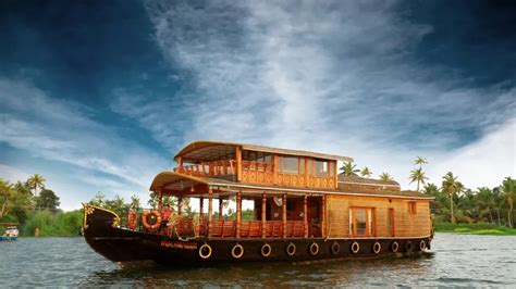 Alappuzha House Boats - Lakeshore Resorts