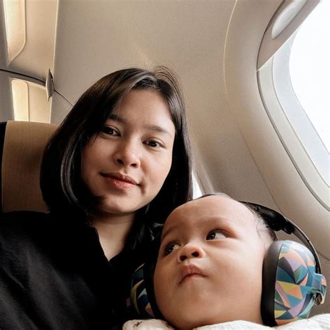 Genap Tahun Potret Riska Amelia Eks Jkt Sudah Anak