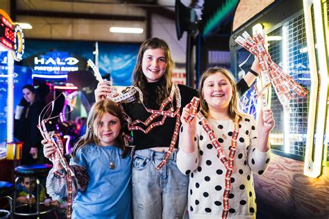 Contact Us | Cluggy's Amusement Center | Chambersburg