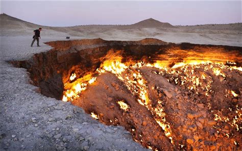 Suburban Spaceman Darvaza Gates Of Hell Gas Crater In The Karakum