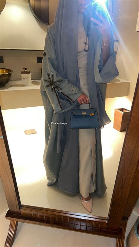 Pin By Queena On Khaleej Abayas Fashion Abaya Designs Modest