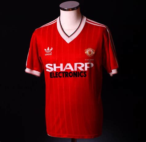 Adidas Manchester United Home Kit History - Footy Headlines