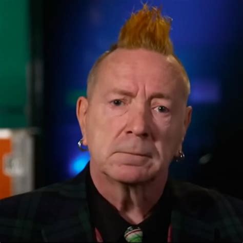 Johnny Rotten Sex Pistols Llora La Muerte De Su Esposa Nora Foster