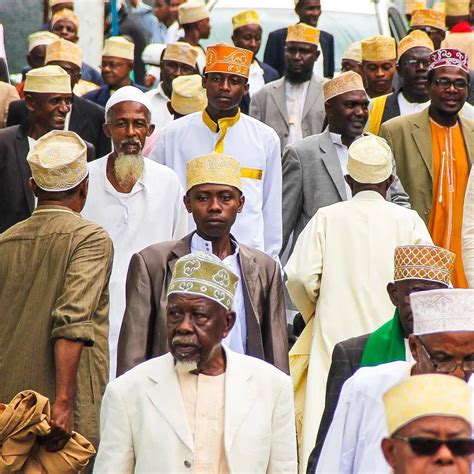 الزواج والإفطارات الجماعية.. ملامح رمضان في جزر القمر • نون بوست