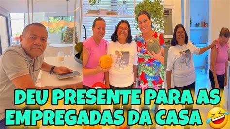 Maria Maia Distribuiu Presentes As Empregadas Da Casa De Carlinhos