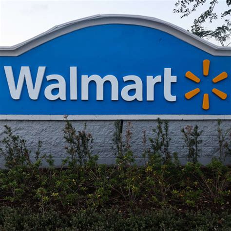 Meet Jeff Probst's Wife Lisa Ann Russell - Parade