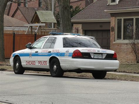 Il Chicago Police Department Canine Unit