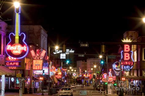 beale street  downtown memphis tennessee photograph  anthony totah