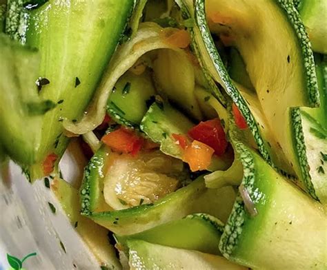 Ensalada De Calabacitas Saludable Y Deliciosa