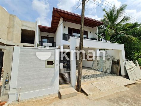 Newly Built Luxury 3 Story House For Sale In Thalawathugoda Ikman