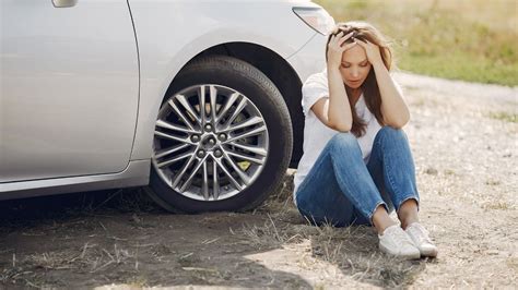 Qué debo hacer si tengo un accidente de tráfico contra alguien que no