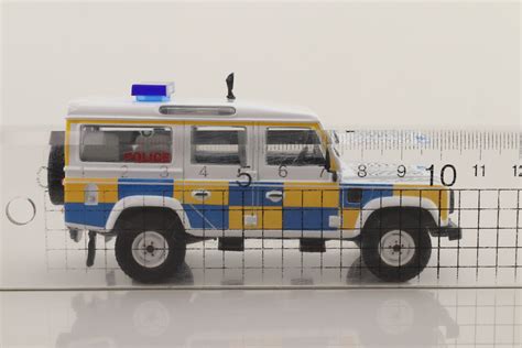 Corgi CC07716 Land Rover 110 Defender PSNI Police Service Of