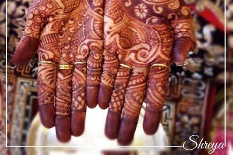 Shreya Mehendi Artist Mehndi Mumbai Central Byculla