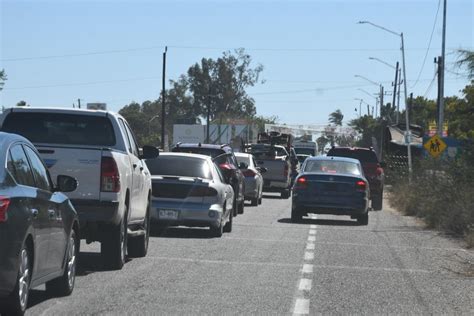 De Fiesta Por Carnaval 2024 Familias Hacen Largas Filas Para Entrar