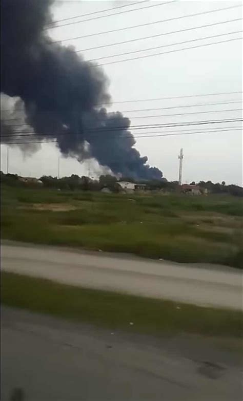 Arde Recicladora De Refrigeradores En Pesquer A