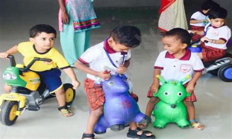 Phoenix International School And The Lilliputs Airoli Navi Mumbai Fee