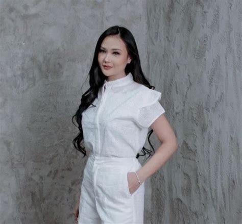 Profil Biodata Sarah Alana Gibson Lengkap Umur Agama Ig Instagram