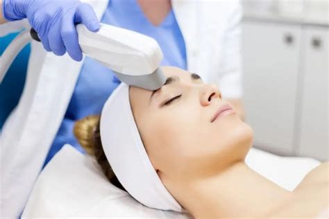 DIFFERENT ALTERNATIVES TO FACIAL SURGERY Board Certified