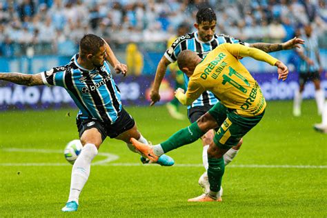 Veja fotos do confronto entre Grêmio e Cuiabá pelo Brasileirão Gazeta