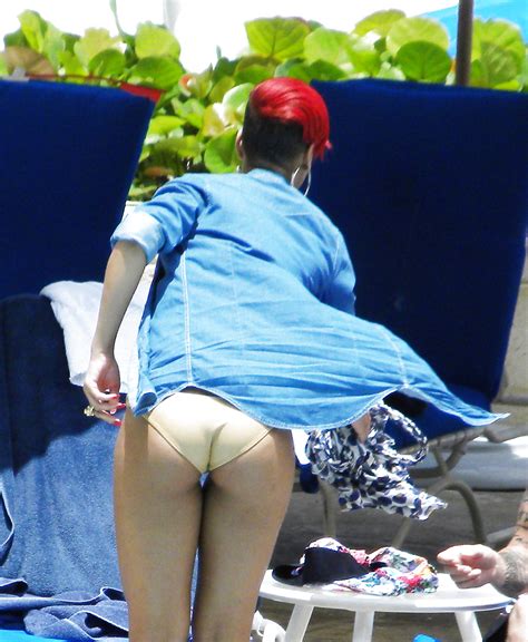 Rihanna Bikini In Barbados SEE HER ASSCRACK Porn Pictures XXX Photos Sex Images PICTOA
