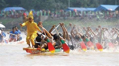 GoRiau Polemik Atlet Dayung Festival Pacu Jalur Terancam Dicoret