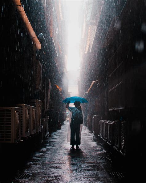 Alleyway Rain : r/raining