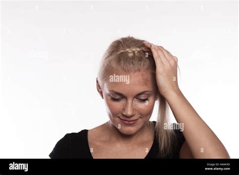how to french plait hair step by step