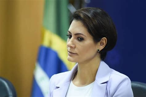 Aliados De Bolsonaro Pedem Pix Para Michelle Risco De Bloqueio De R