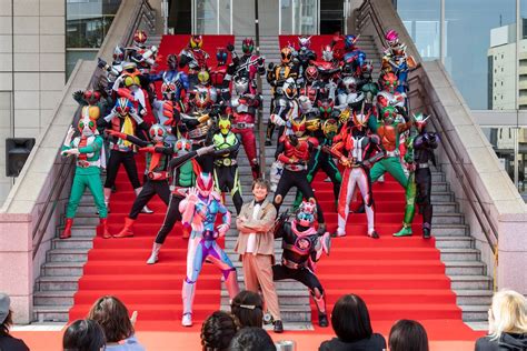 「the仮面ライダー展」開幕直前スペシャルセレモニーに、昭和・平成・令和の仮面ライダー35人が大集合！ Cinemas＋