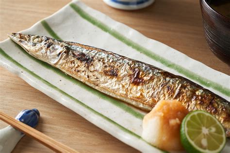 秋になると一段と美味しくなる「秋刀魚の塩焼き」、みんなはワタを食べる？ ママスタセレクト Part 2