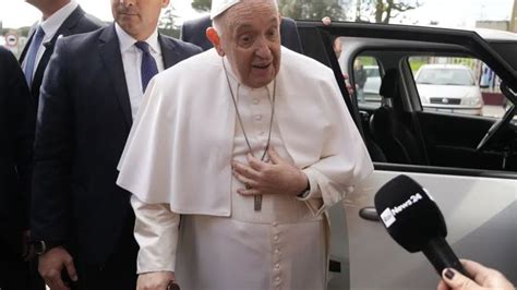 El Papa Francisco Sale Del Hospital Sigo Vivo Todav A Peri Dico Am