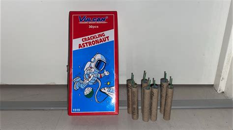 Crackling Astronaut Vulcan Vuurwerk Youtube