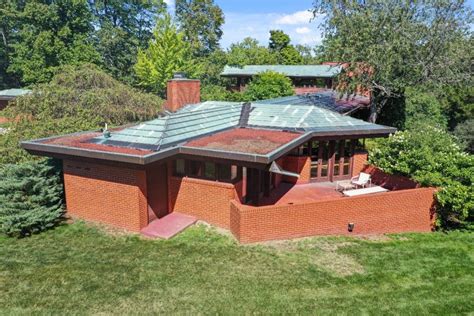 Famed Architect Frank Lloyd Wrights Largest House Is Available For The