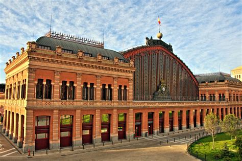 Madrid en Tren Como Llegar y Salir de las Estaciónes Atocha y Chamartín