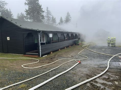 Wohnwagenbrand Greift Auf Geb Ude Ber Einsatzbericht Clausthal