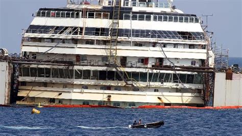 Il Timelapse Del Refloating Della Costa Concordia Video Rai News