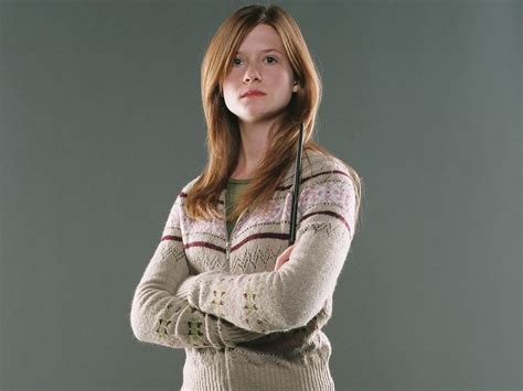 Hot Bio Celebrity Pictures Bonnie Wright Wallpapers