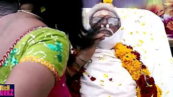 Gayathri Raghuram Hot Chubby Deep Navel XNXX