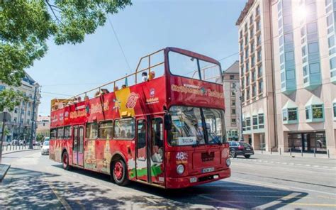 City Sightseeing Budapest: Hop-On, Hop-Off Bus Tour