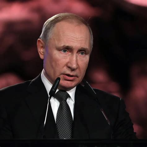 Putin firma ley que prohíbe la propaganda homosexual