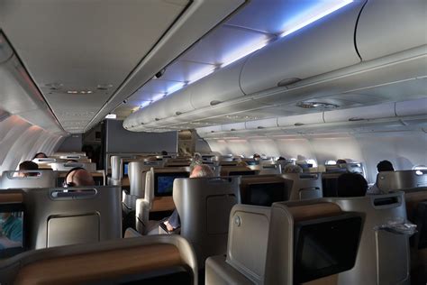 Which Qantas Aircraft Types Have The Largest Business Class Cabins